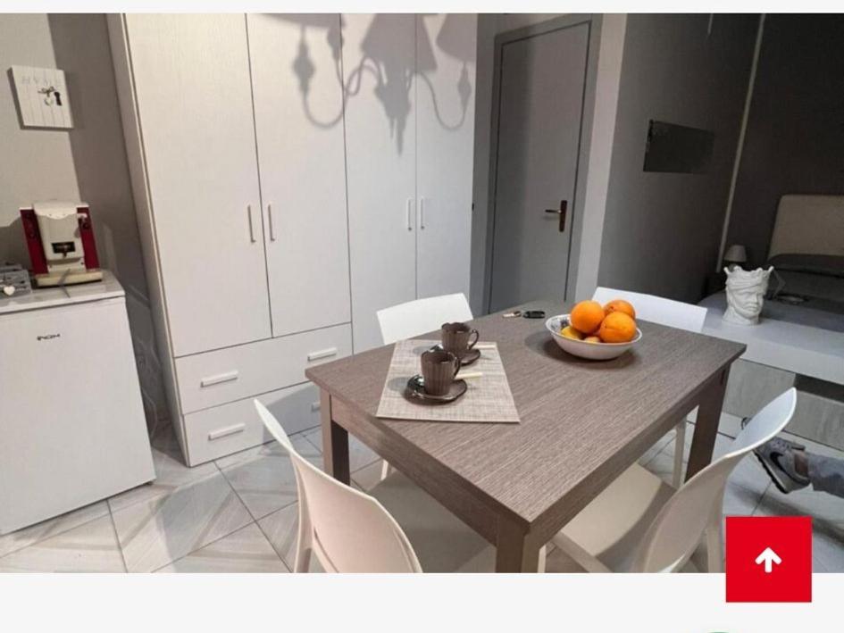 Apartamento Casa Vacanze La Rocca 2 Palermo Exterior foto