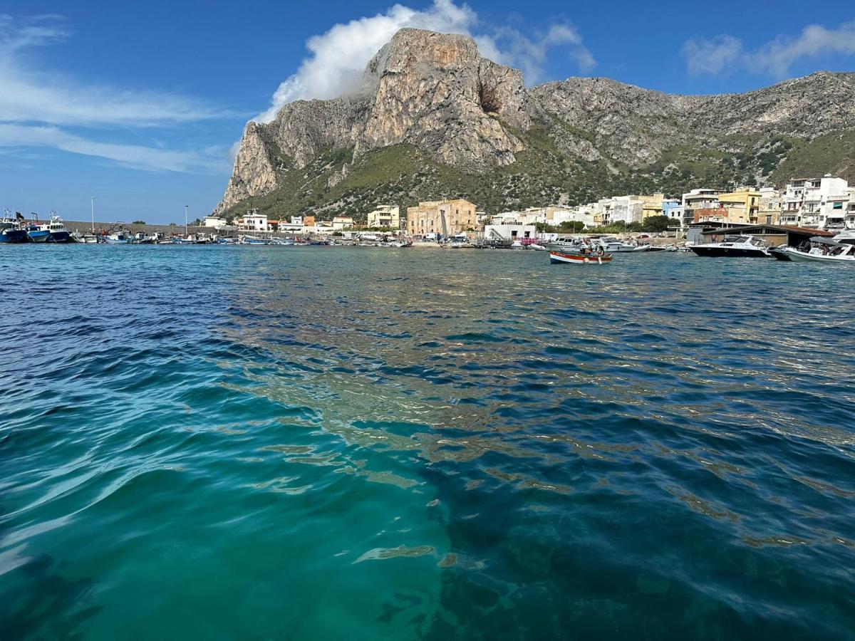 Apartamento Casa Vacanze La Rocca 2 Palermo Exterior foto