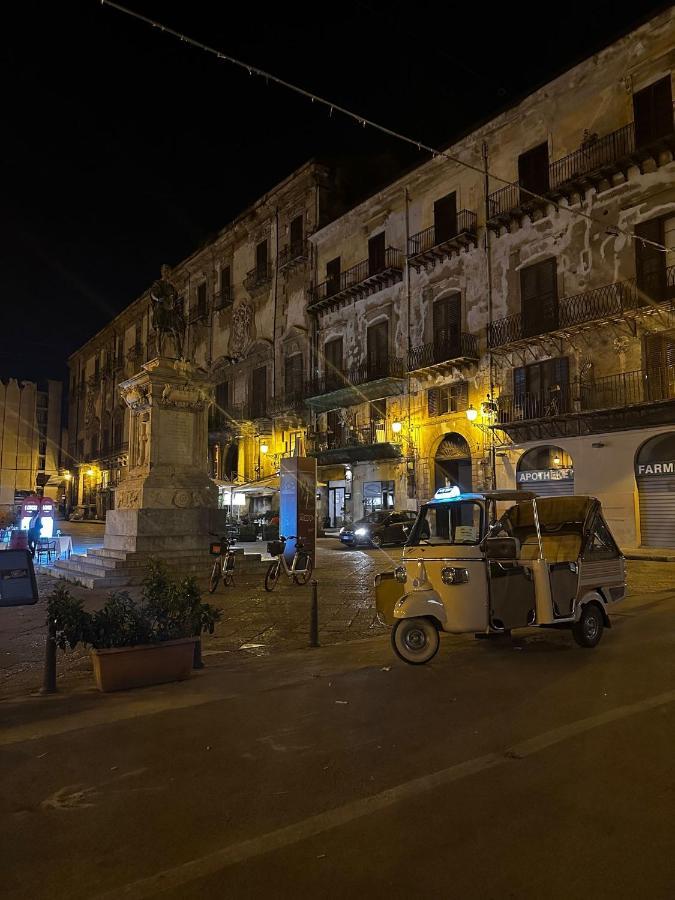 Apartamento Casa Vacanze La Rocca 2 Palermo Exterior foto
